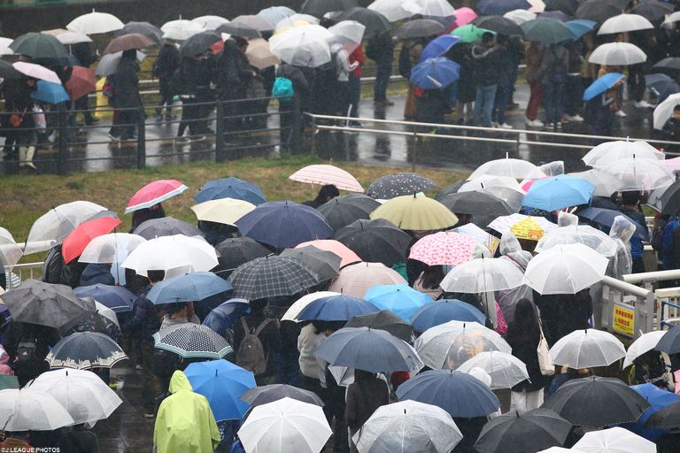 雨だって素敵な観戦日に 雨の日観戦に便利なアイテム紹介 ｊリーグ Jp