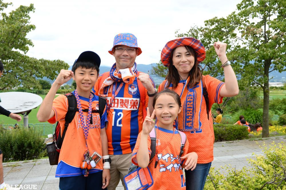 無料でダウンロード サッカー ママ 服装 夏 1263 サッカー ママ 服装 夏